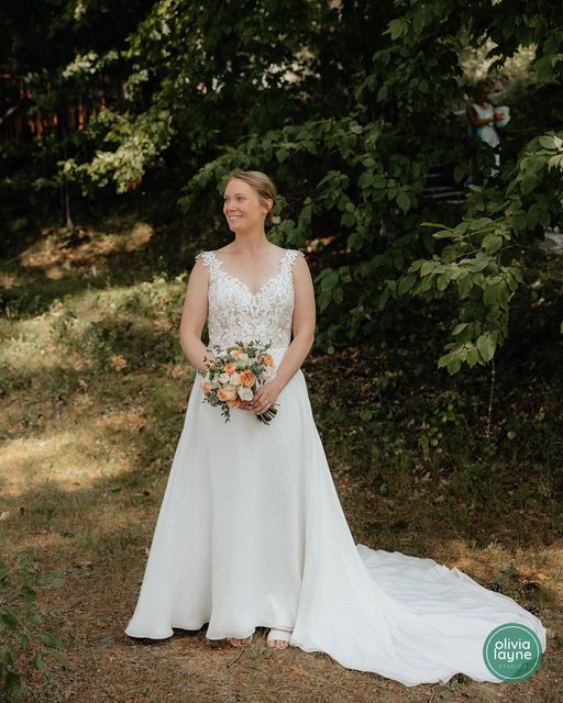 Olivia Layne Studios wedding photograph 17